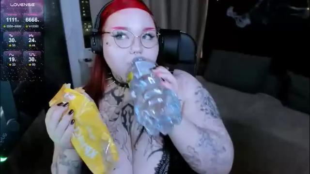 Image 12 of gotic_pie Stream on Chaturbate on 1 month ago