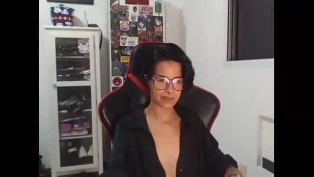 Image 3 of gotiica Stream on Chaturbate on 16 months ago