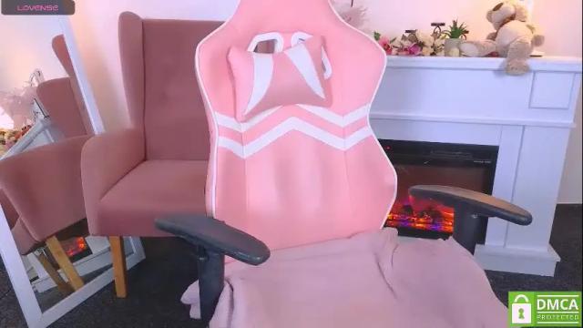 Thumbnail 1, grace_and_jacob's Stream at Chaturbate, 25 days ago