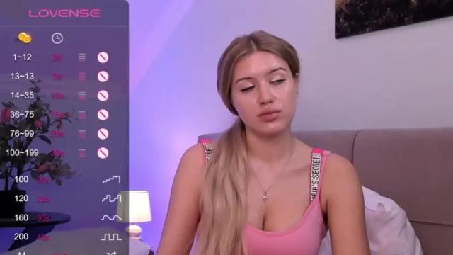 Image 4 of grace_brooks_ Stream on Chaturbate on 17 months ago