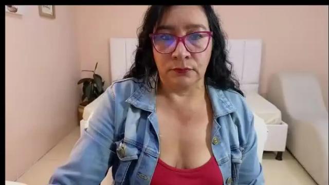 Image 3 of grace_maturemilf Stream on Chaturbate on 2 months ago