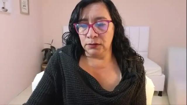 Image 11 of grace_maturemilf Stream on Chaturbate on 2 months ago