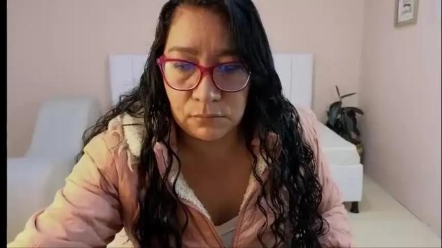 Thumbnail 1, grace_maturemilf's Stream at Chaturbate, 2 months ago