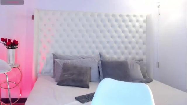 Image 10 of gracecartier Stream on Chaturbate on 3 months ago