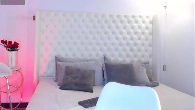 Image 11 of gracecartier Stream on Chaturbate on 3 months ago
