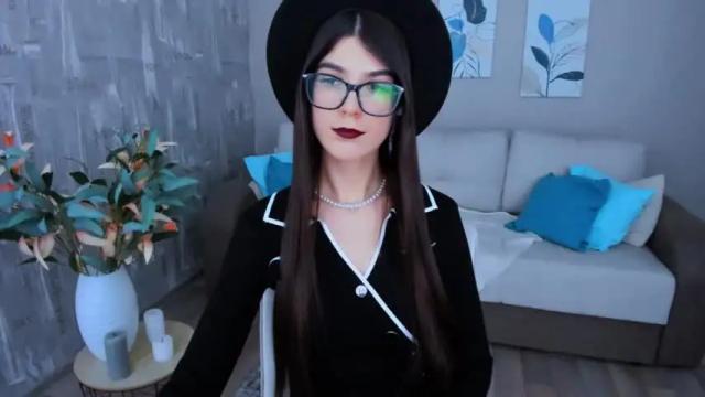 Image 2 of gracefulgaze Stream on Chaturbate on 14 months ago