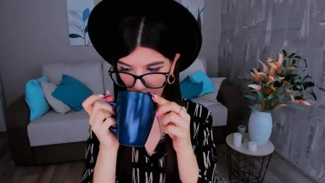 Image 3 of gracefulgaze Stream on Chaturbate on 15 months ago