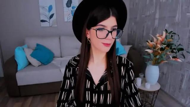 Image 6 of gracefulgaze Stream on Chaturbate on 15 months ago