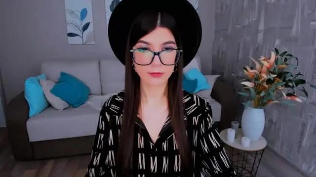 Image 8 of gracefulgaze Stream on Chaturbate on 15 months ago