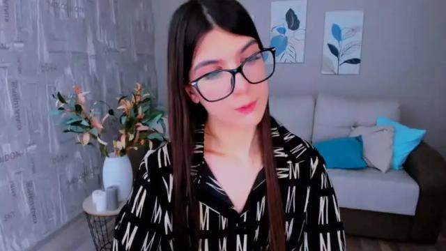 Image 10 of gracefulgaze Stream on Chaturbate on 13 months ago
