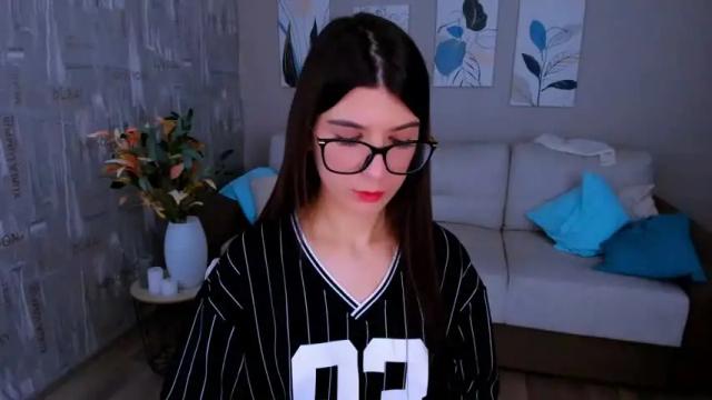 Image 10 of gracefulgaze Stream on Chaturbate on 13 months ago