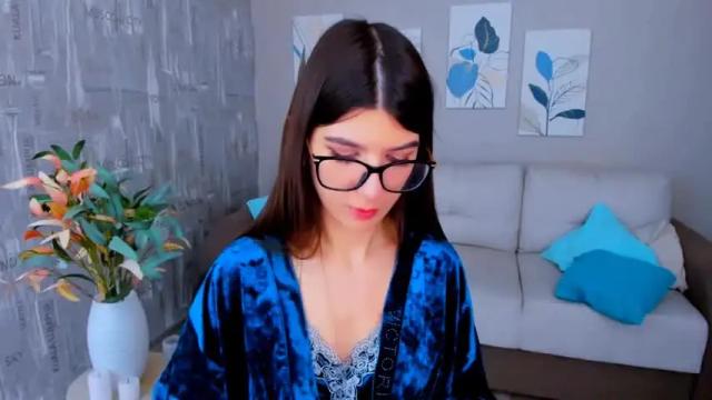 Image 4 of gracefulgaze Stream on Chaturbate on 13 months ago