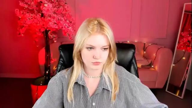 Image 2 of graceglamour Stream on Chaturbate on 18 days ago
