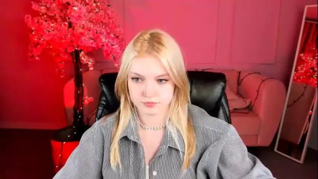 Image 3 of graceglamour Stream on Chaturbate on 18 days ago