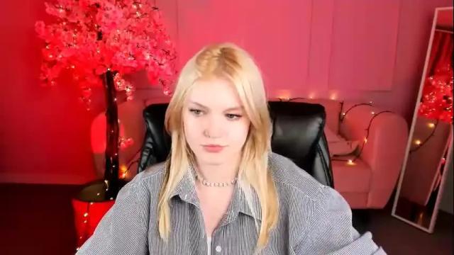 Image 4 of graceglamour Stream on Chaturbate on 18 days ago