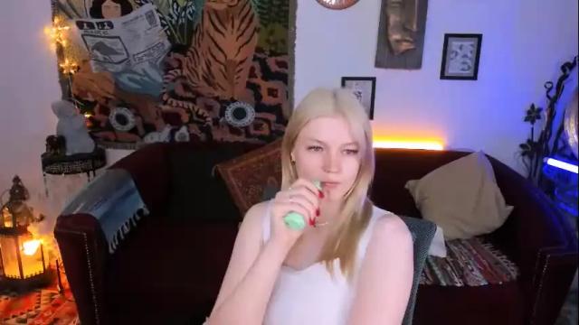 Image 3 of graceglamour Stream on Chaturbate on 8 days ago