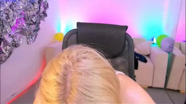 Image 3 of graceglamour Stream on Chaturbate on 2 months ago