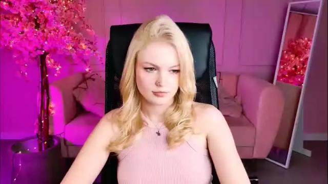 Image 3 of graceglamour Stream on Chaturbate on 1 month ago