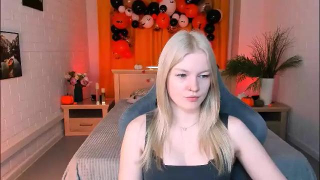 Image 3 of graceglamour Stream on Chaturbate on 8 days ago