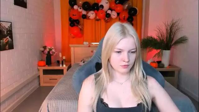 Image 8 of graceglamour Stream on Chaturbate on 8 days ago
