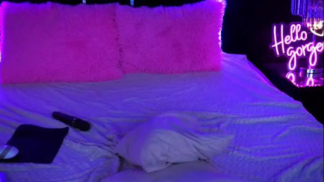 Image 8 of gracehotdavies Stream on Chaturbate on 6 months ago