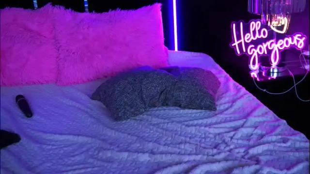 Image 8 of gracehotdavies Stream on Chaturbate on 3 months ago