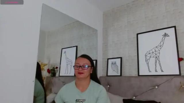 Image 10 of gracelyh Stream on Chaturbate on 18 months ago