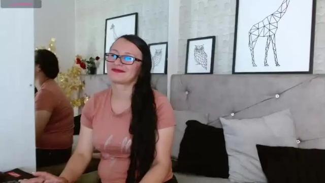 Image 2 of gracelyh Stream on Chaturbate on 17 months ago
