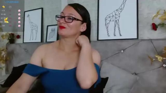 Image 12 of gracelyh Stream on Chaturbate on 17 months ago