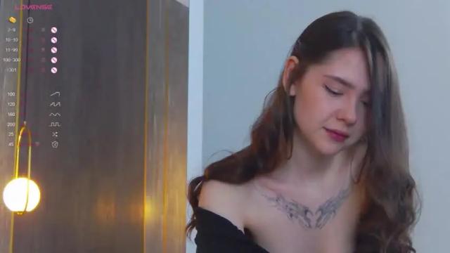 Image 2 of graceraze Stream on Chaturbate on 13 months ago