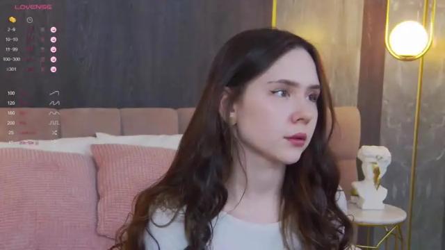 Image 2 of graceraze Stream on Chaturbate on 15 months ago