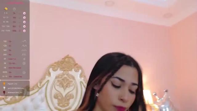 Image 2 of gracewalace Stream on Chaturbate on 19 months ago