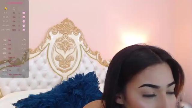 Image 4 of gracewalace Stream on Chaturbate on 19 months ago