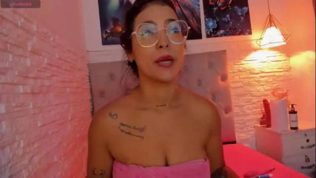 Image 12 of graceymilf999 Stream on Chaturbate on 27 days ago