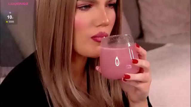 Image 4 of gracianelee Stream on Chaturbate on 27 days ago