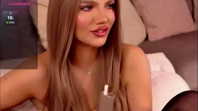 Image 8 of gracianelee Stream on Chaturbate on 21 days ago