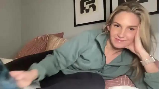 Image 7 of graciemae_baexx Stream on Chaturbate on 12 months ago