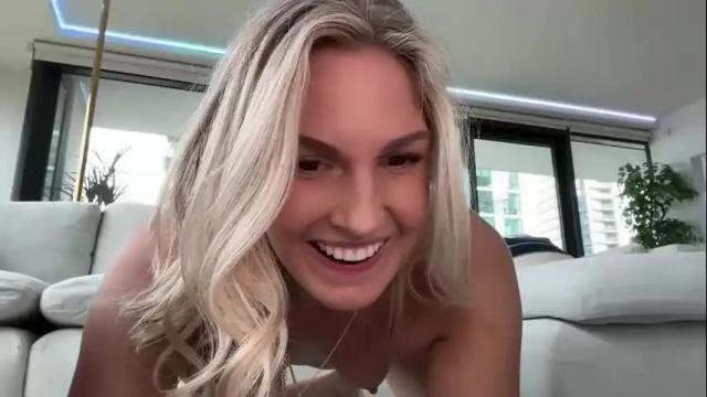 Image 7 of graciemae_baexx Stream on Chaturbate on 1 month ago