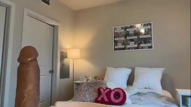 Image 10 of graciesmith27 Stream on Chaturbate on 1 month ago