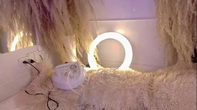 Image 10 of grayce_blossoms24 Stream on Chaturbate on 27 days ago