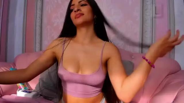 Image 3 of grecia_petite Stream on Chaturbate on 24 months ago