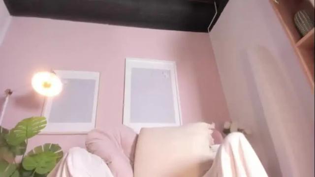 Image 4 of greciamiller Stream on Chaturbate on 1 month ago
