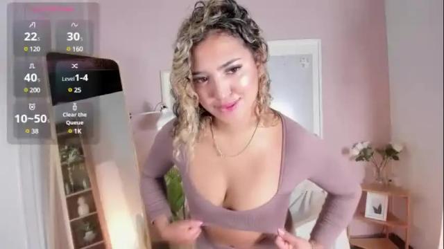 Image 2 of greciamiller Stream on Chaturbate on 1 month ago