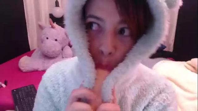 Image 10 of greecy_gilmor Stream on Chaturbate on 6 months ago