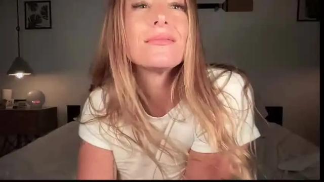 Image 3 of green_eyed_goddess_ Stream on Chaturbate on 2 days ago