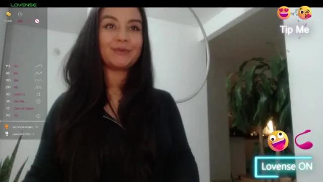 Image 3 of greenangel_ Stream on Chaturbate on 14 months ago