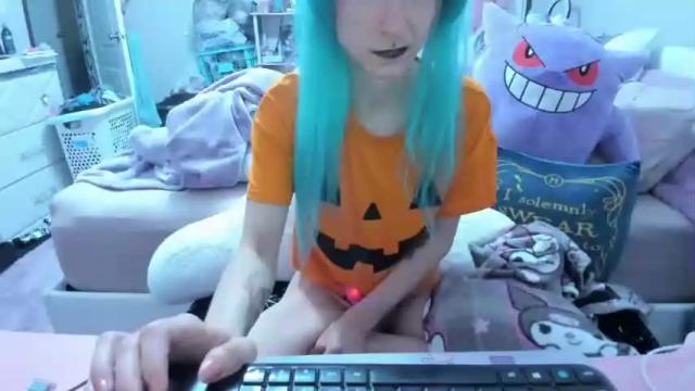 Thumbnail 3, greeneyedlovexo's Stream at Chaturbate, 18 months ago