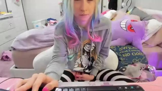 Image 11 of greeneyedlovexo Stream on Chaturbate on 17 months ago