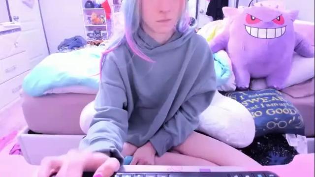 Image 12 of greeneyedlovexo Stream on Chaturbate on 16 months ago