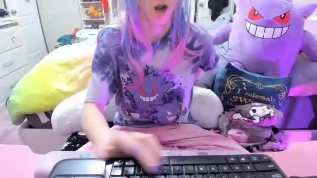 Image 11 of greeneyedlovexo Stream on Chaturbate on 16 months ago